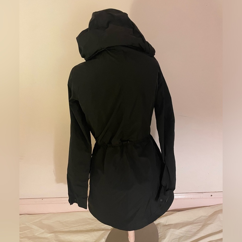 Mountain Hardware Cinched Rain Jacket - image 3